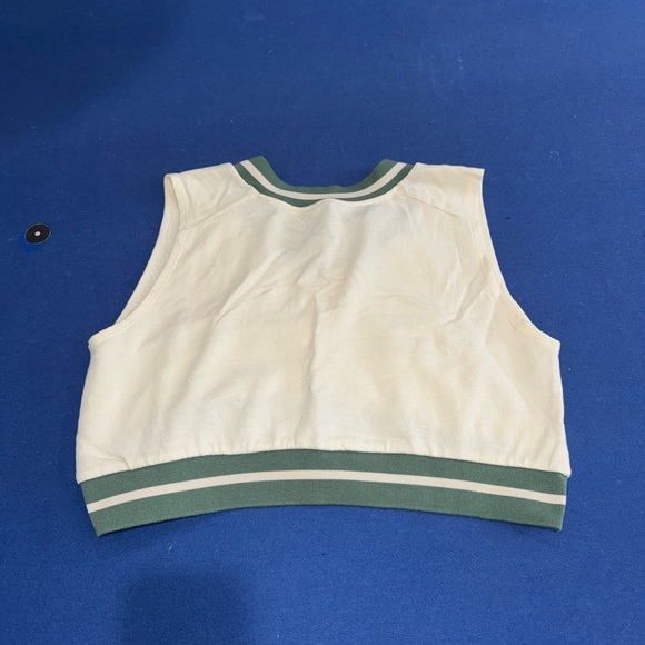 Set Active Cropped Tank - Picture 3 of 3